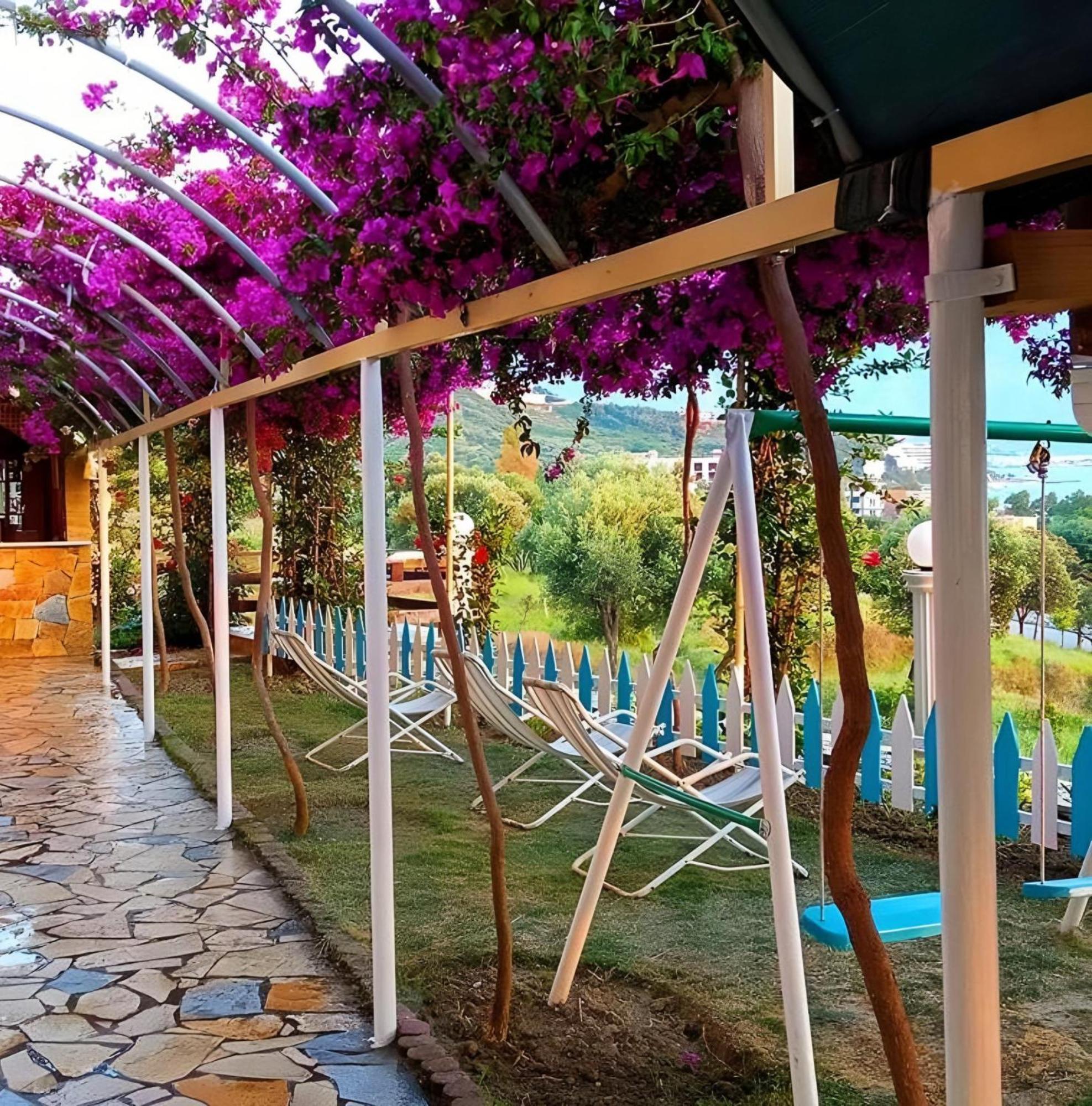 Hotel Sirena Радима Экстерьер фото