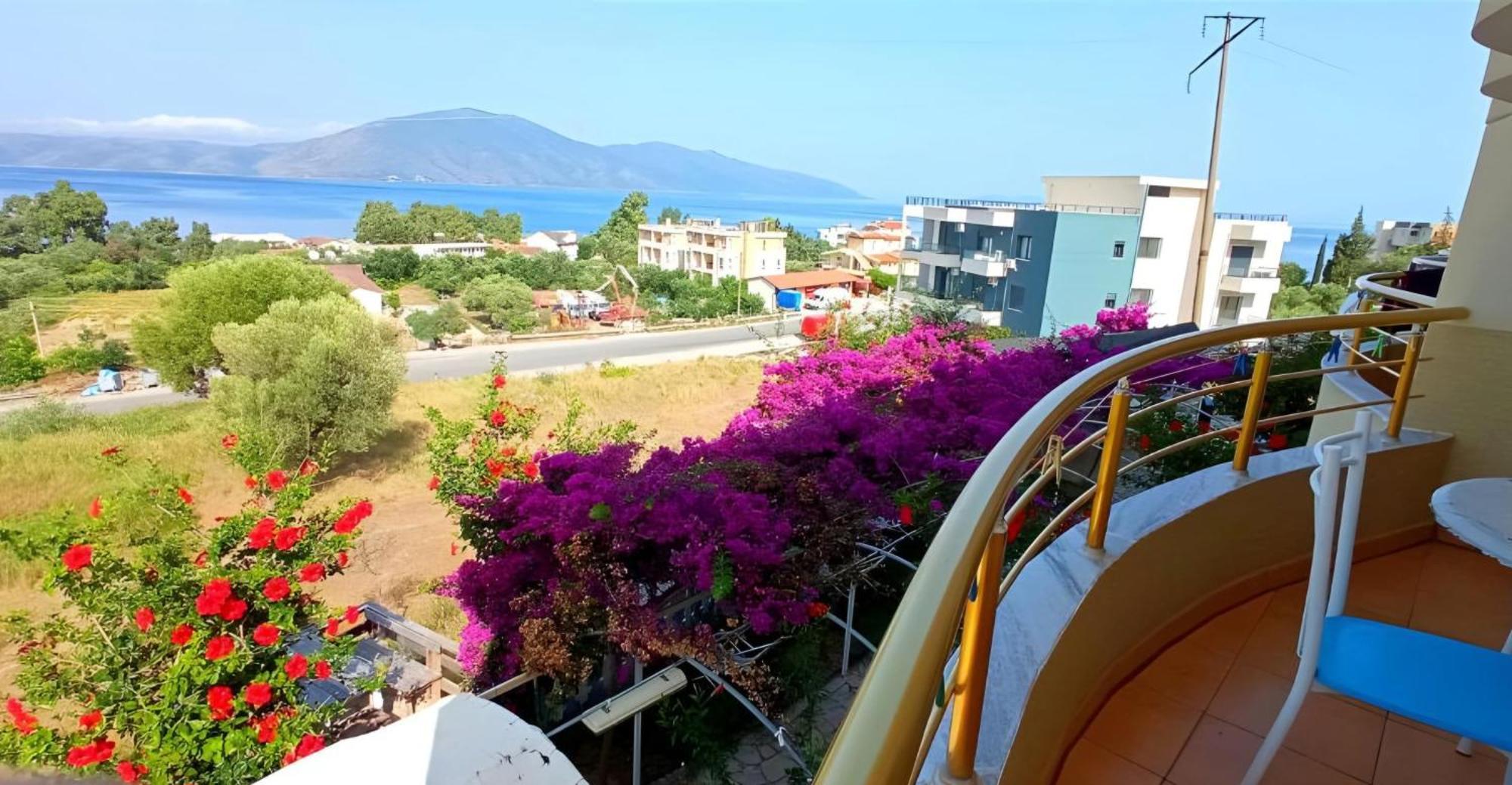 Hotel Sirena Радима Экстерьер фото