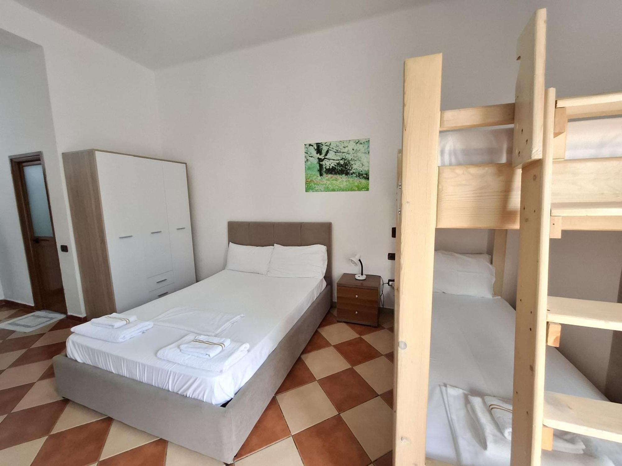 Hotel Sirena Радима Экстерьер фото